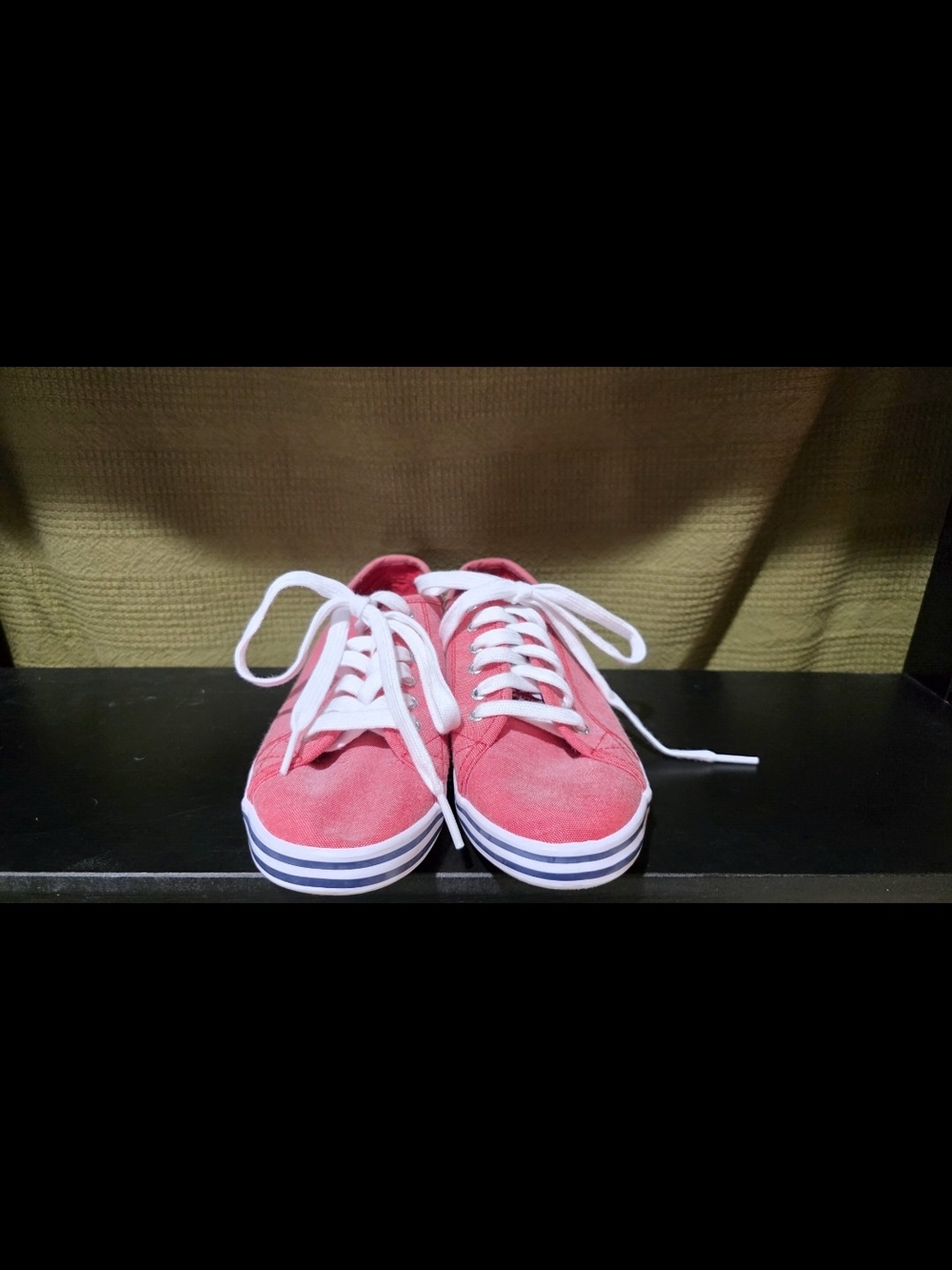 Nautica Womens Rose Pink Canvas Sneakers with White Laces